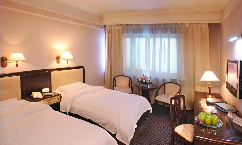 Urumqi Jingu Hotel Exteriör bild